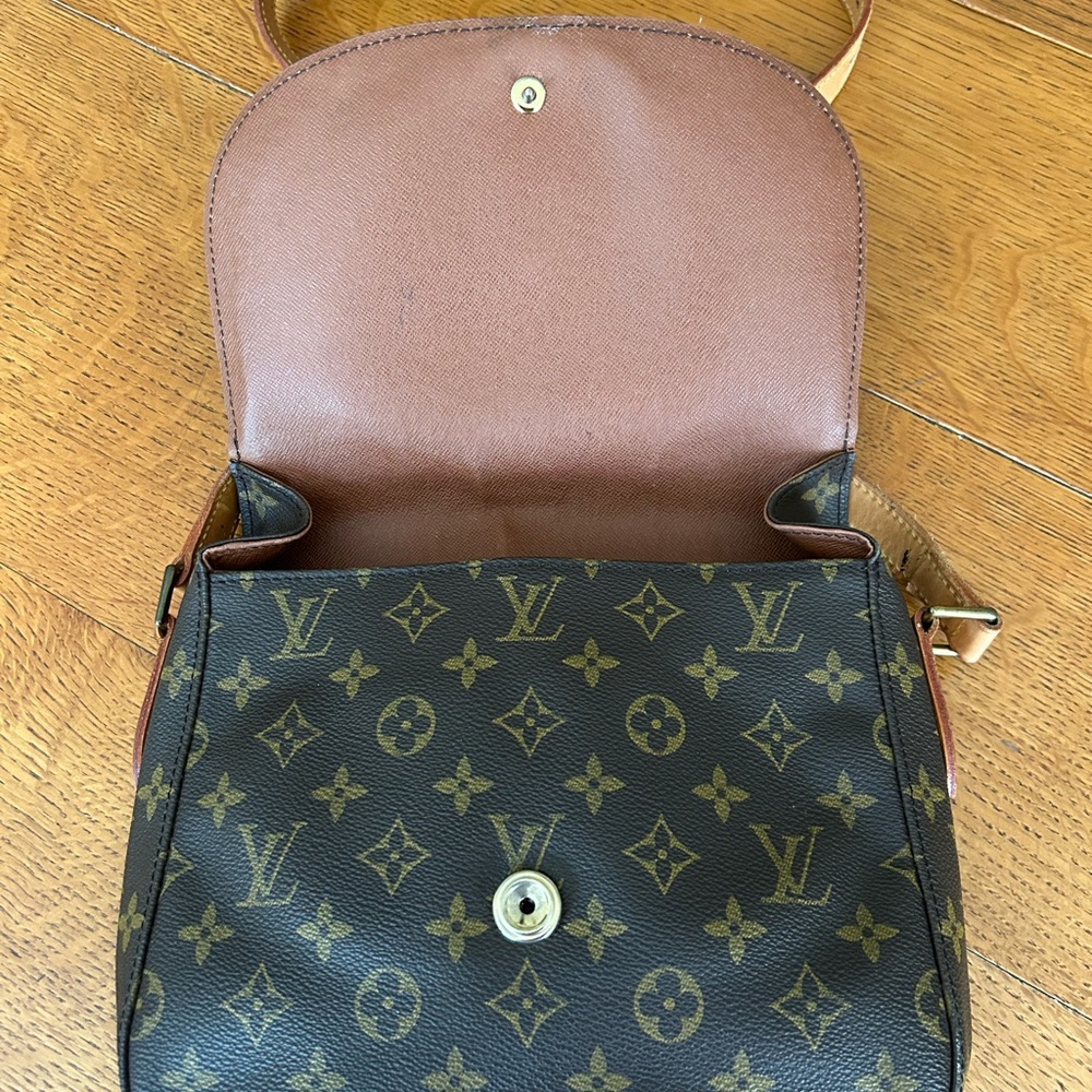 Louis Vuitton Saint Cloud GM Monogram Crossbody Bag - Picture 4 of 12